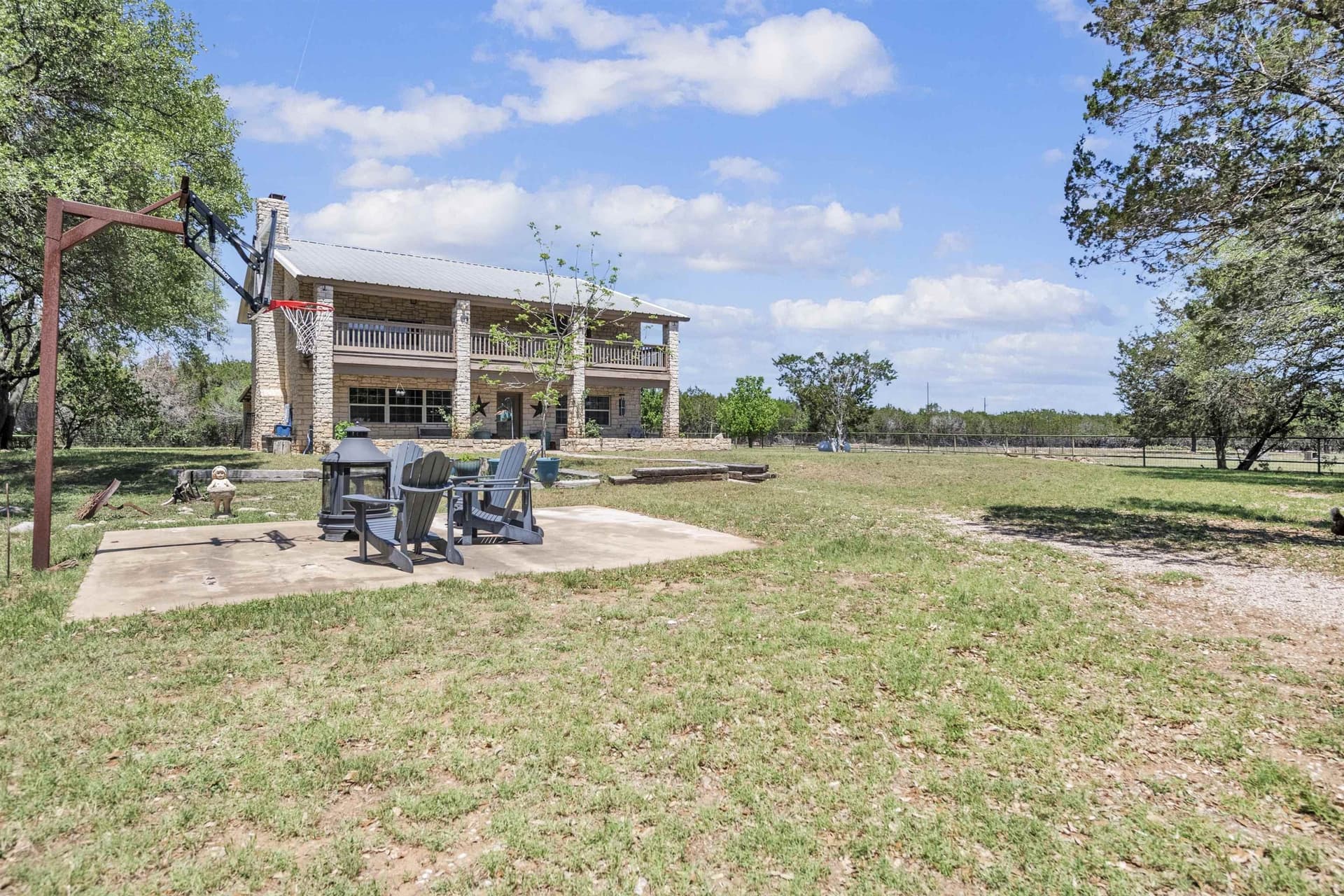 11 acres in Burnet County