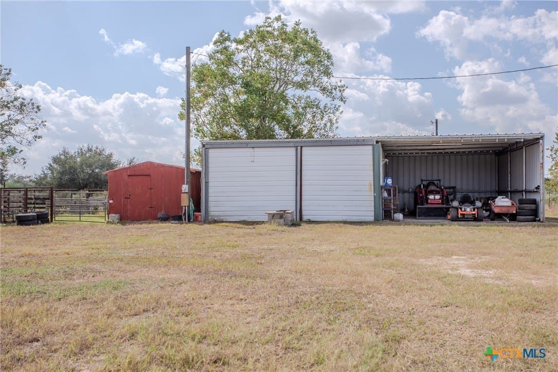 10.23 acres in Victoria County - photo 33