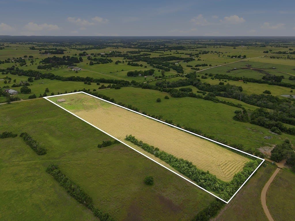 10 acres in Austin County gallery image 4