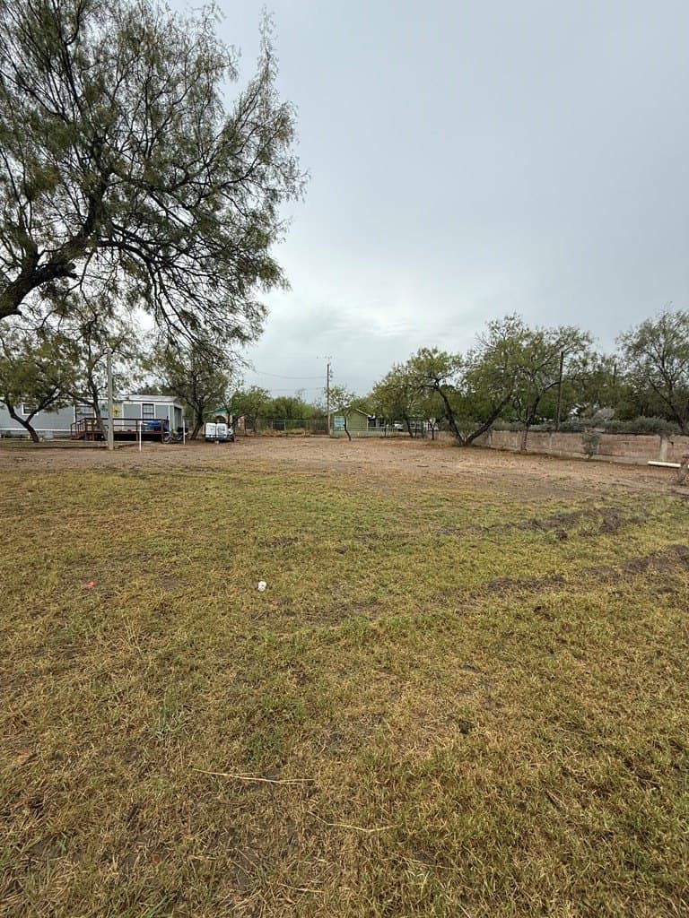 0.23 acres in Maverick County - photo 5