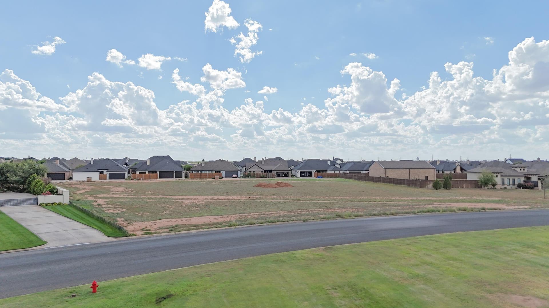 2.3 acres in Lubbock County gallery image 2