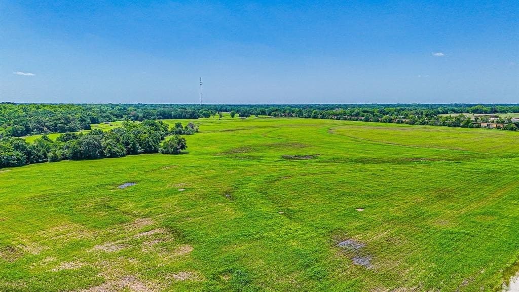 183.64 acres in Navarro County featured view