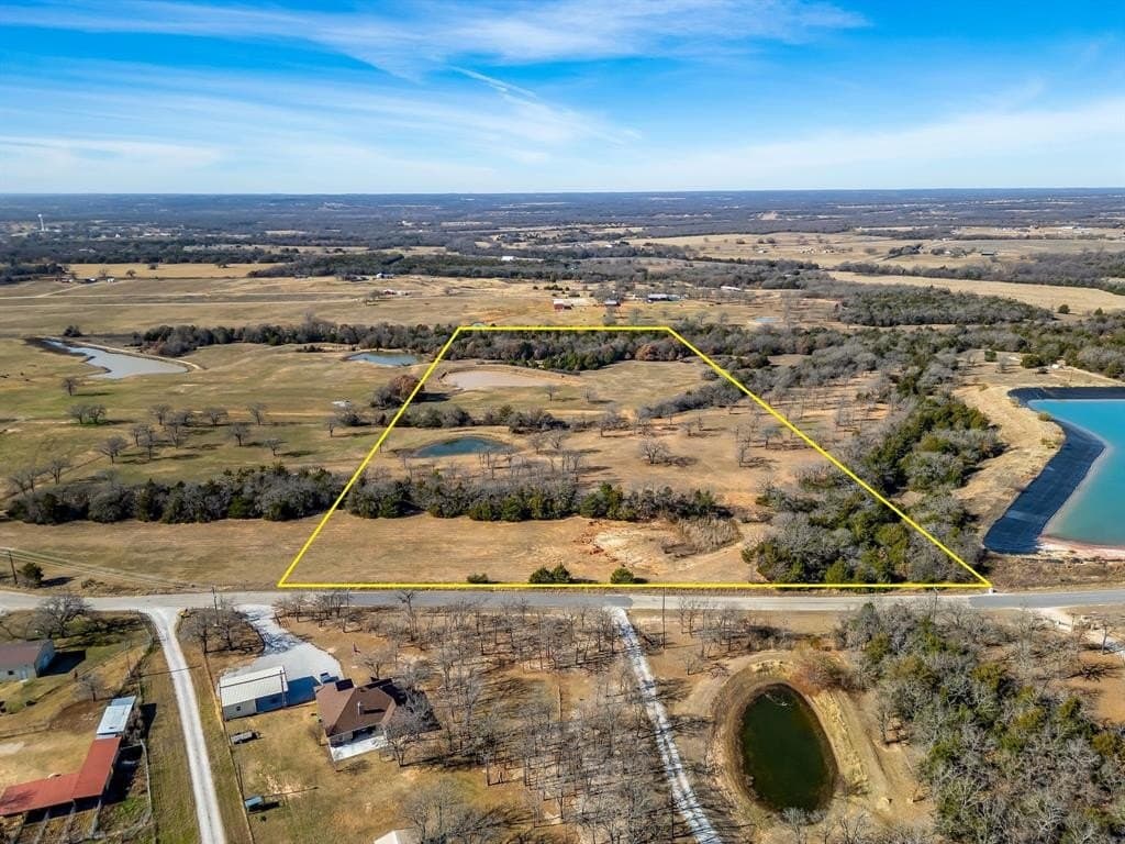 20 acres in Wise County
