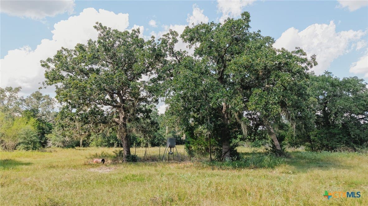 188.82 acres in Victoria County featured view
