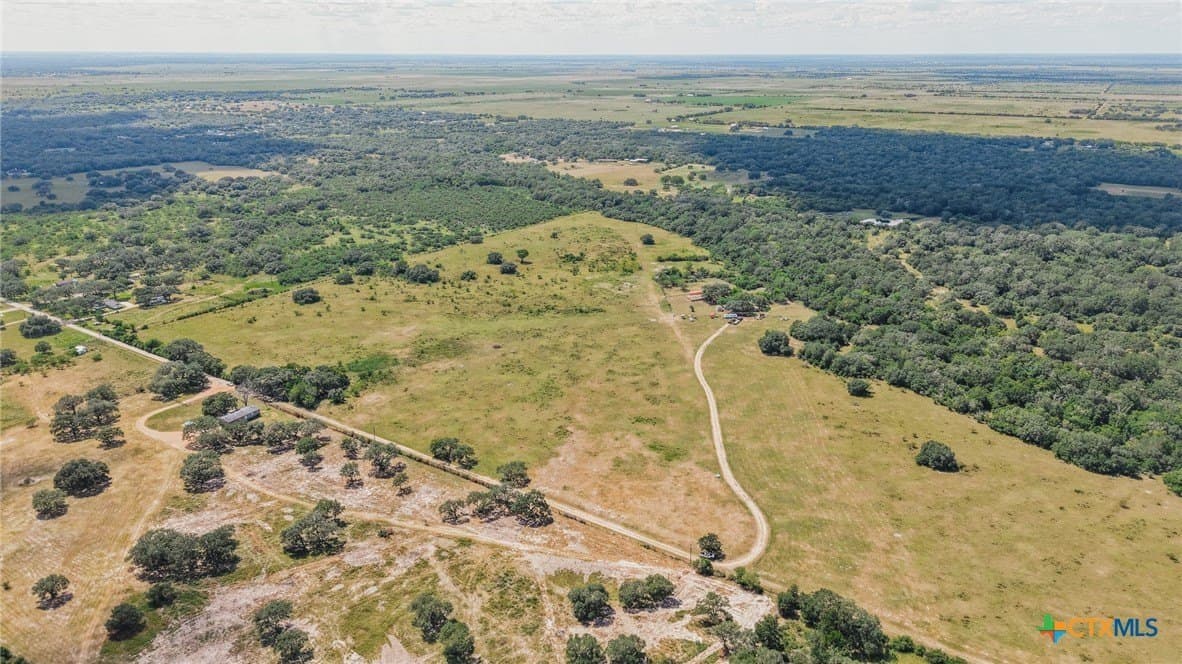 188.82 acres in Victoria County gallery image 4