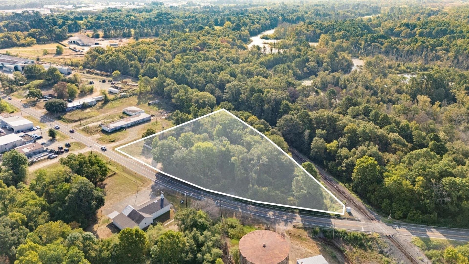 2.31 acres in Gregg County - photo 3