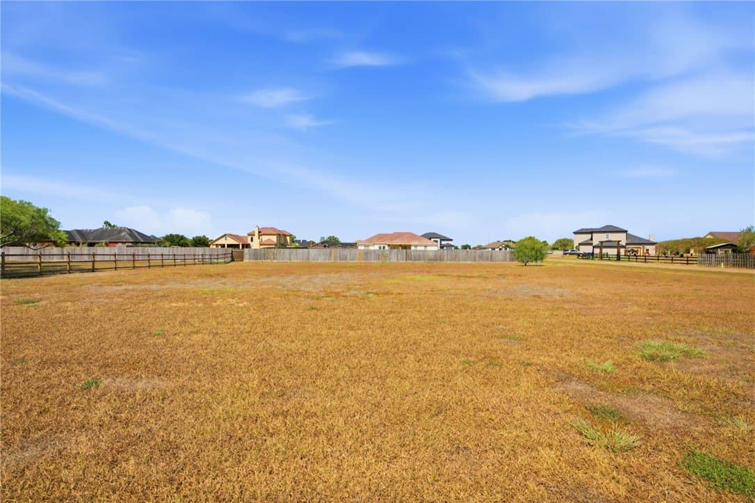 49,619 acres in Nueces County - photo 33