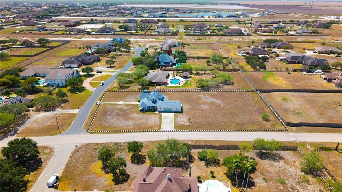 49,619 acres in Nueces County - photo 4
