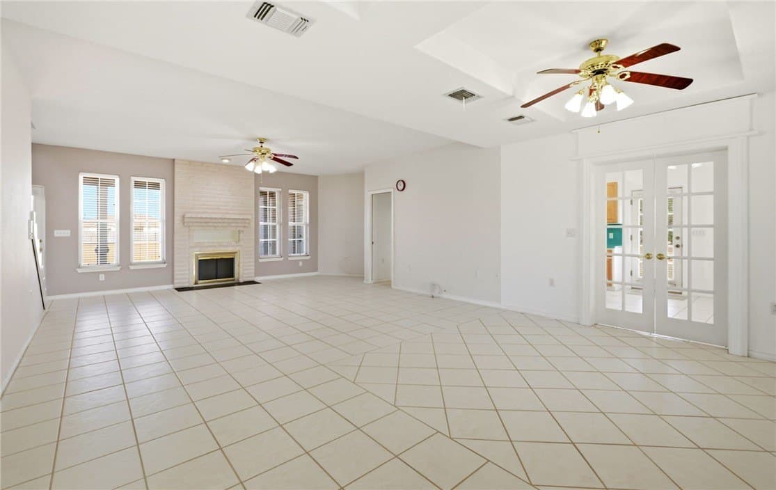 49,619 acres in Nueces County - photo 6
