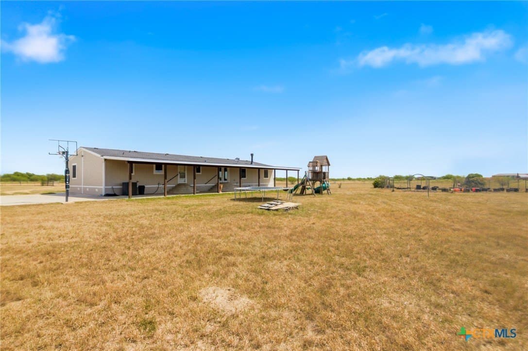 15 acres in Victoria County - photo 33