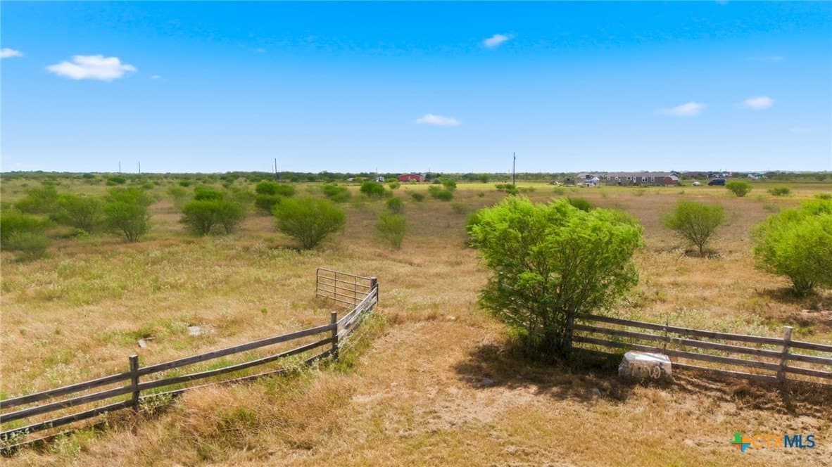 15 acres in Victoria County - photo 46