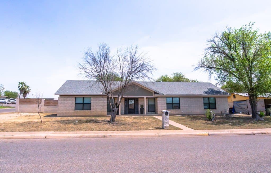 11,960 acres in Maverick County gallery image 2