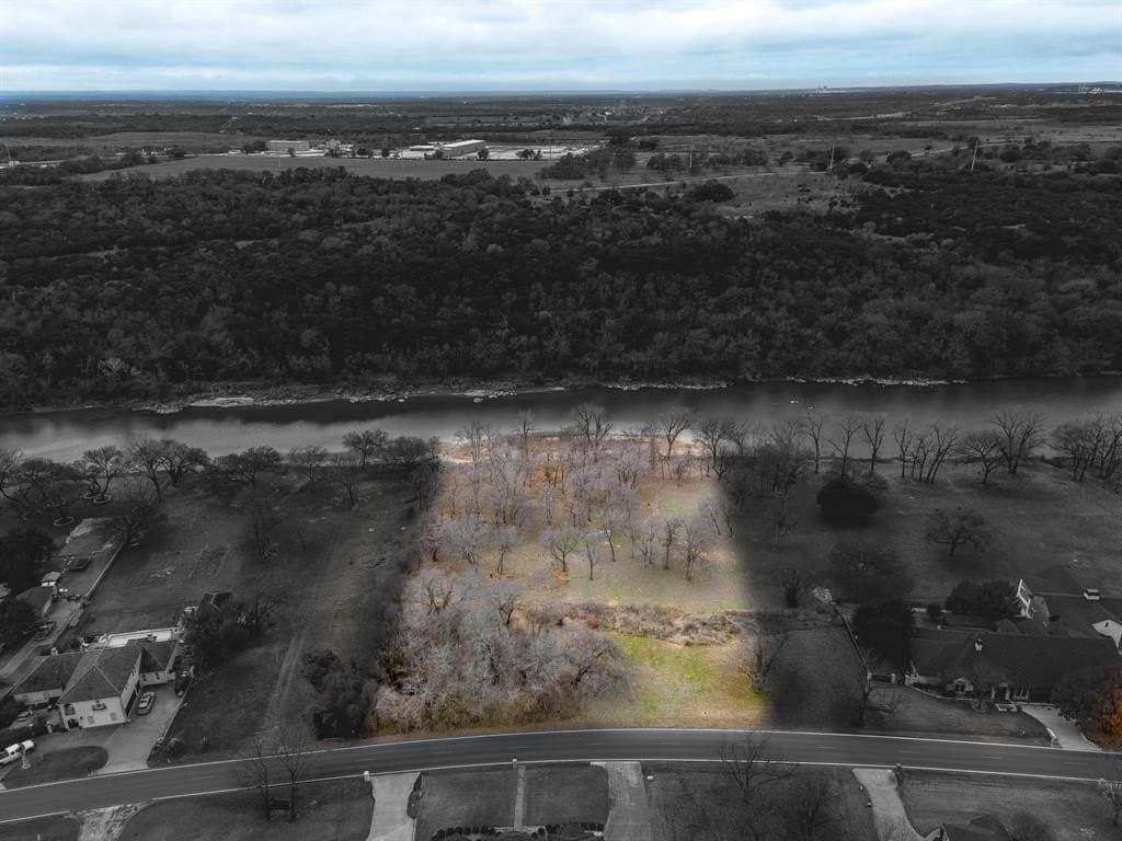 1.92 acres in Hood County gallery image 3