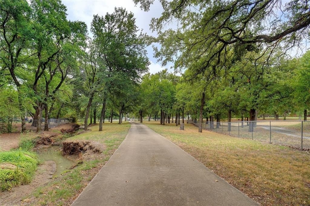 7.87 acres in Tarrant County