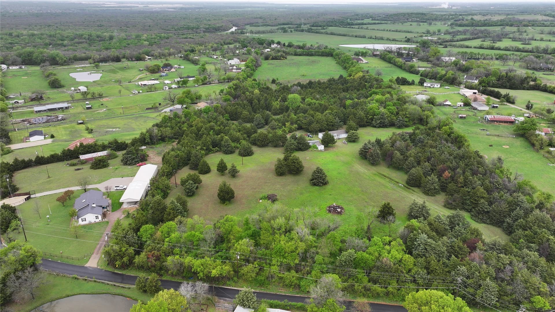 32.8 acres in Kaufman County - photo 2