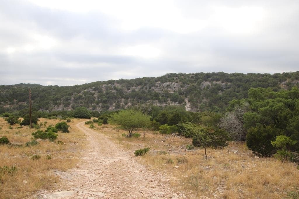 1,038 acres in Edwards County - photo 31