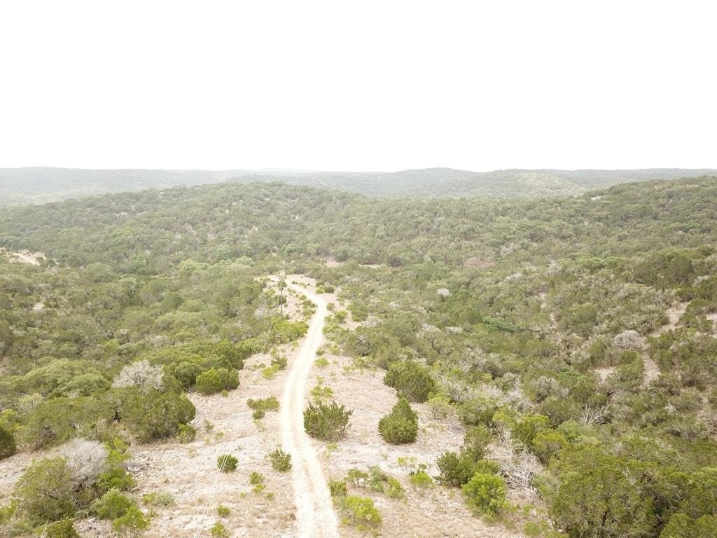 1,038 acres in Edwards County - photo 25