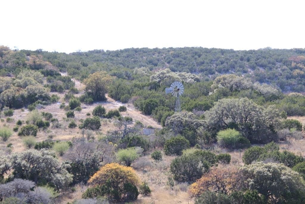 1,038 acres in Edwards County - photo 58