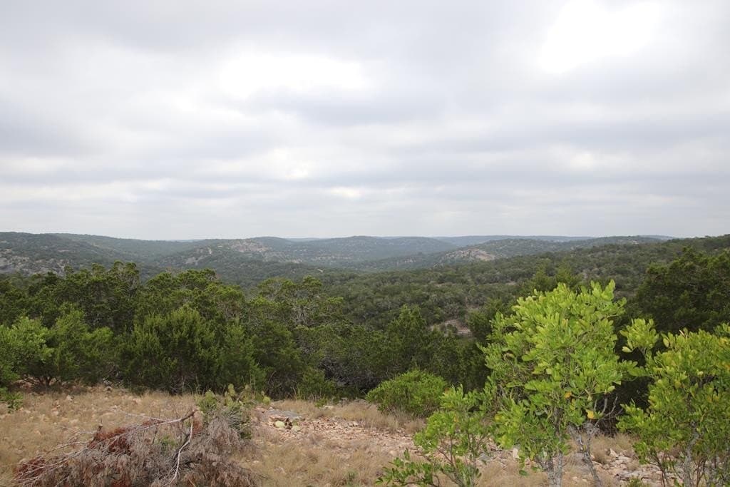 1,038 acres in Edwards County - photo 48