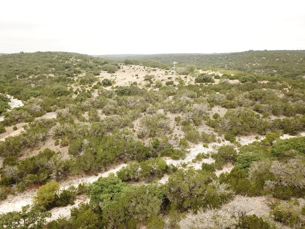 1,038 acres in Edwards County - photo 22