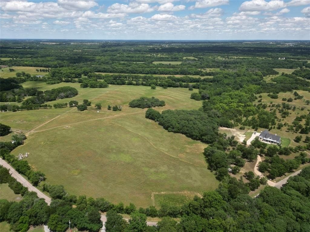16.77 acres in Grayson County