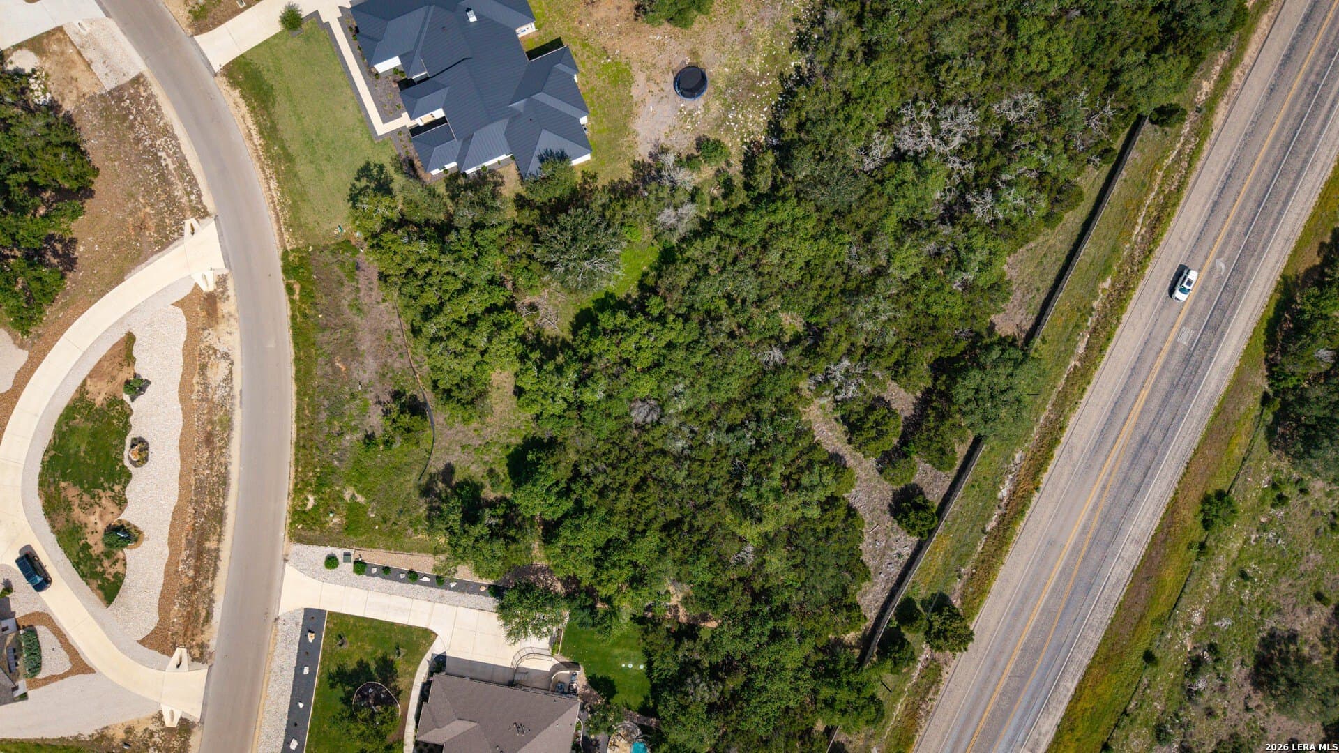 1.34 acres in Comal County gallery image 3