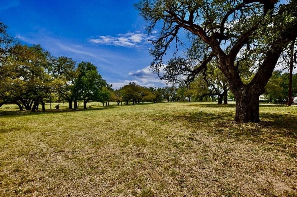 11.78 acres in Burnet County