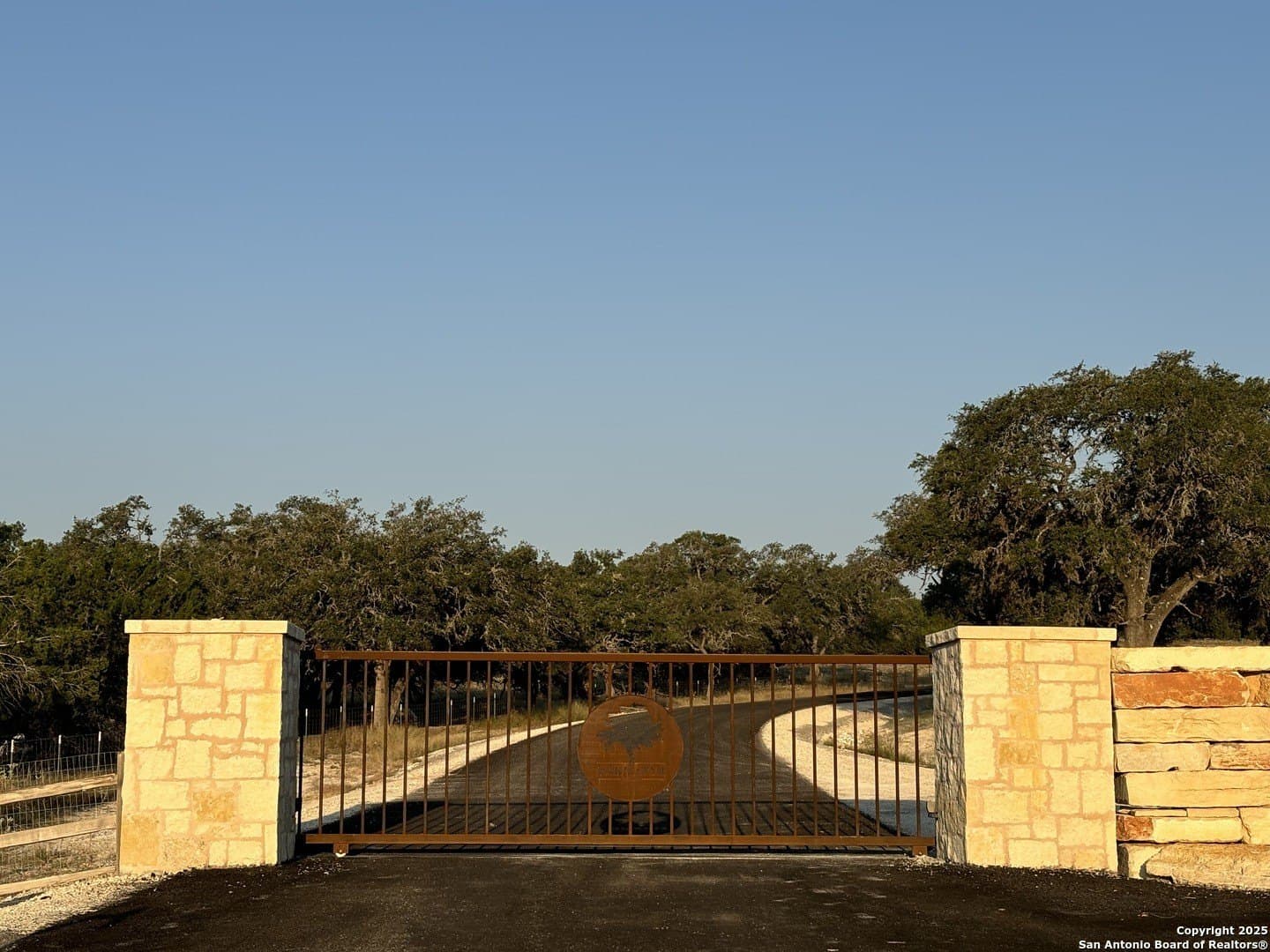 3.48 acres in Gillespie County gallery image 3