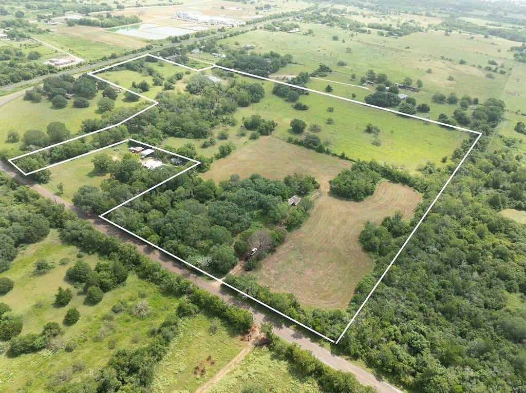 29.25 acres in Colorado County - photo 15