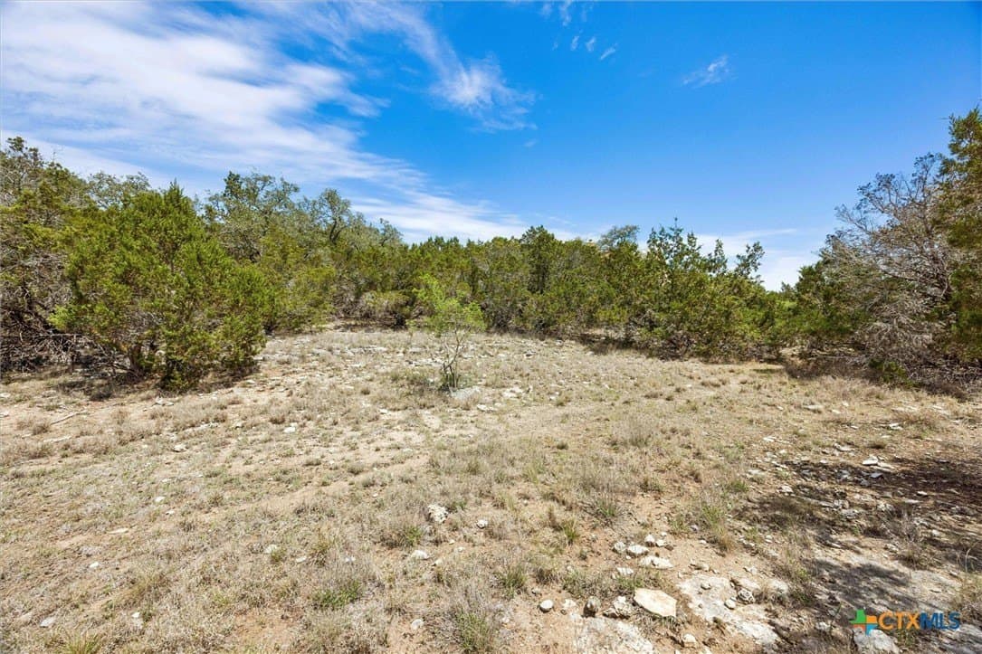 1.02 acres in Comal County - photo 9