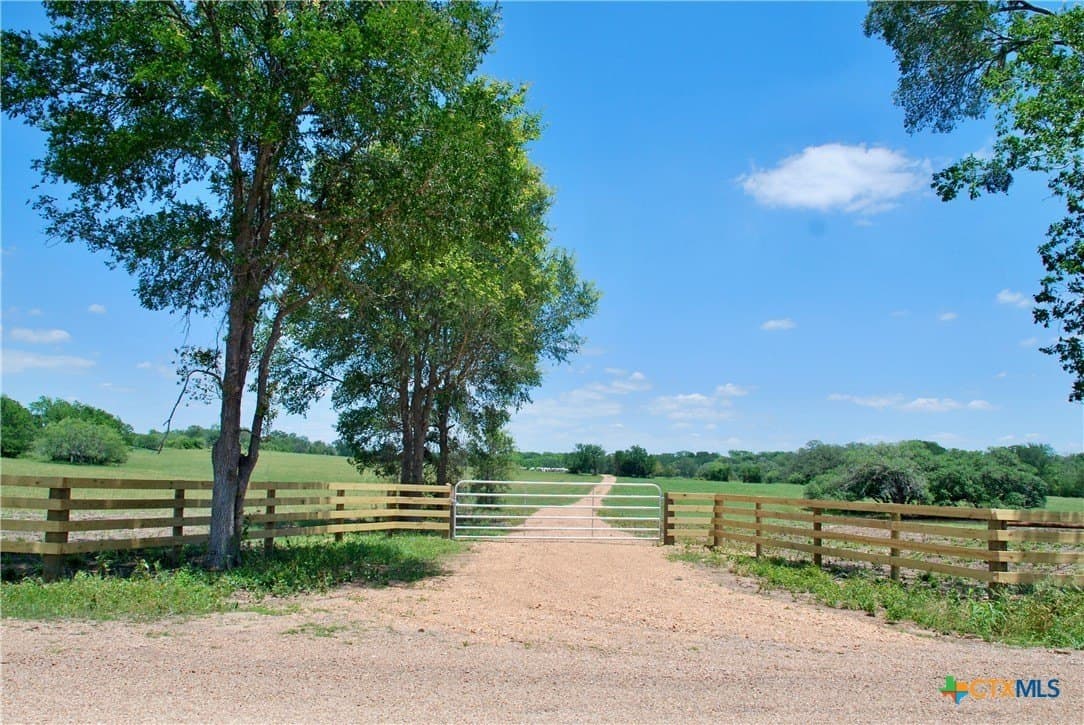 22.01 acres in Fayette County gallery image 3