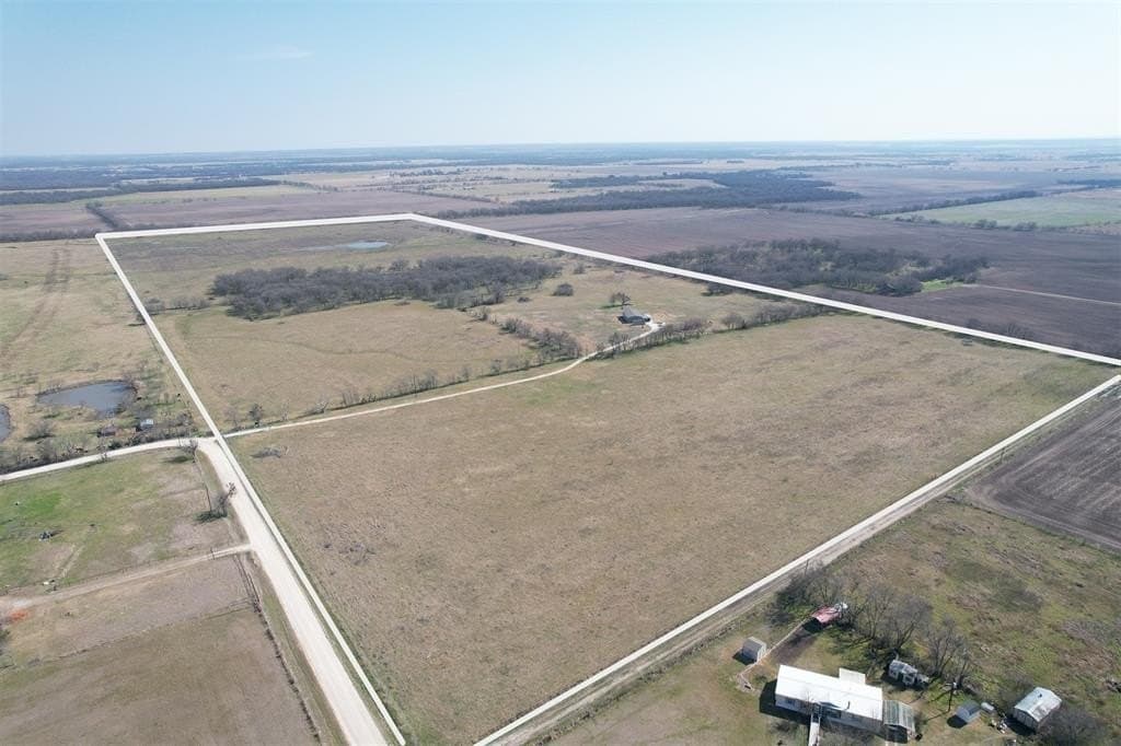 101 acres in Falls County