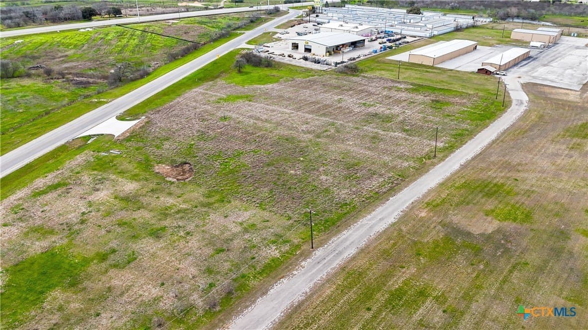 4.27 acres in Gonzales County - photo 31