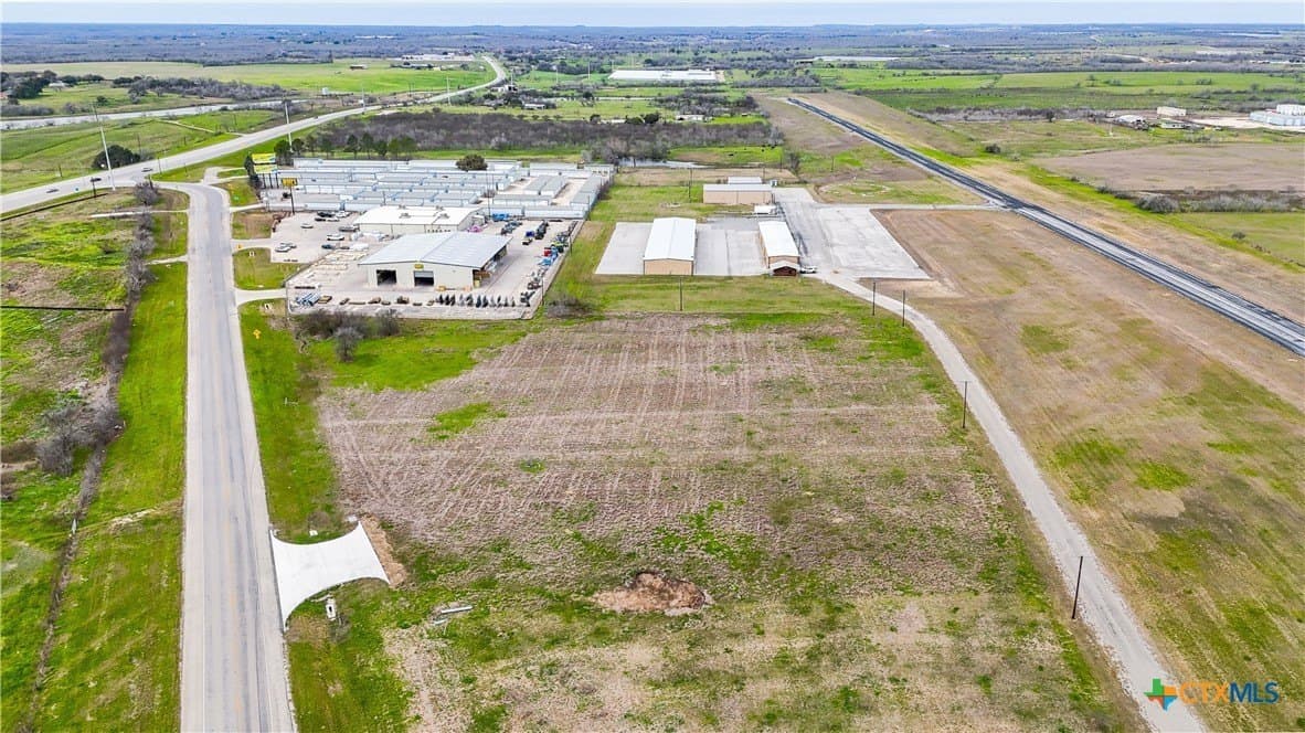 4.27 acres in Gonzales County - photo 16