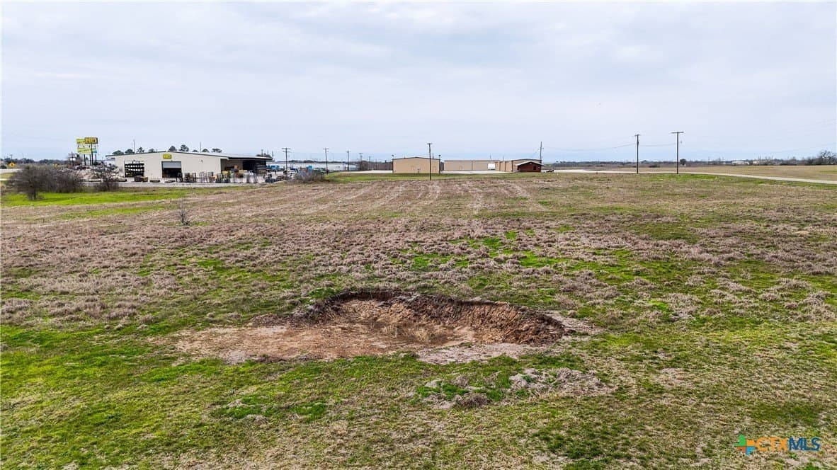 4.27 acres in Gonzales County - photo 25