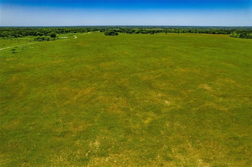 10 acres in Kaufman County gallery image 3