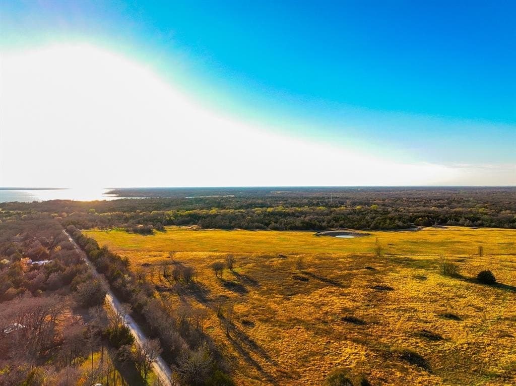 0.34 acres in Navarro County gallery image 2