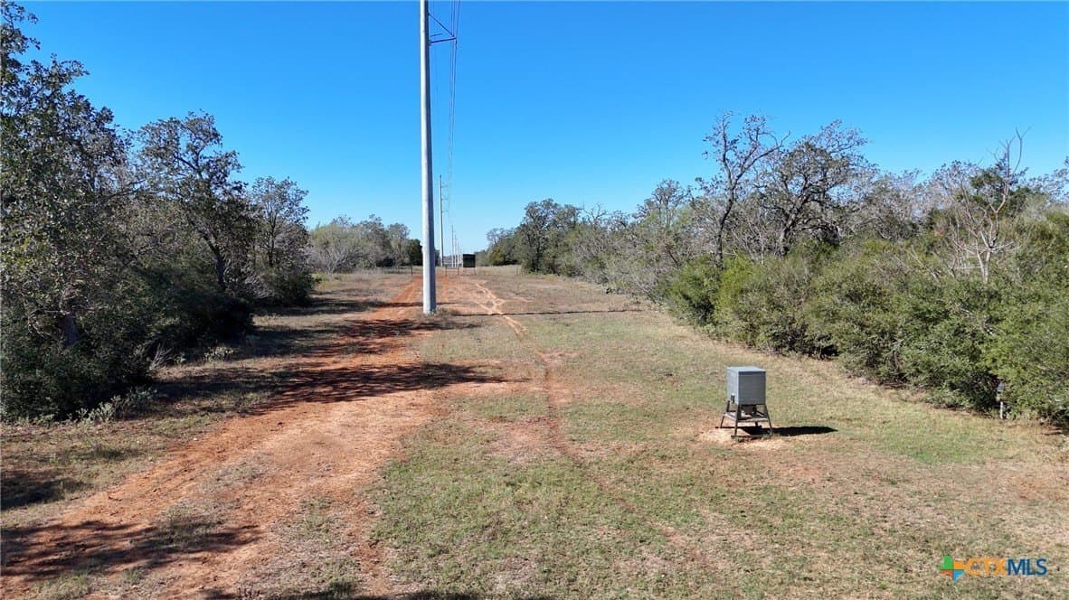 668 acres in Gonzales County - photo 11