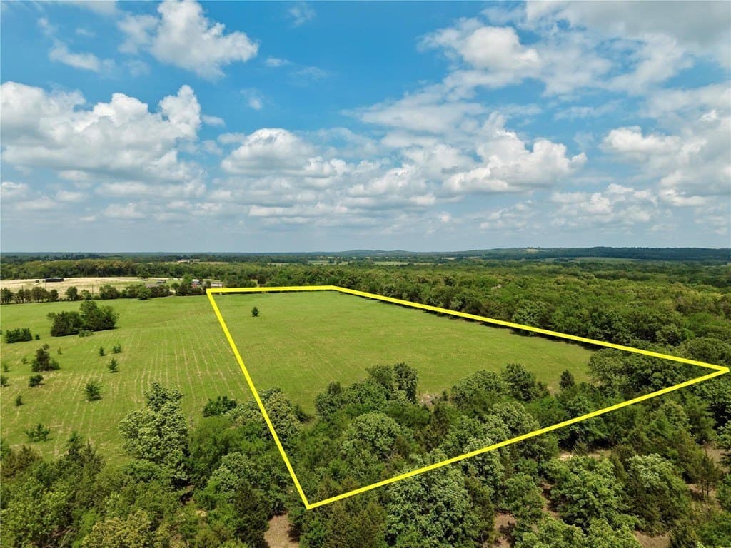 11 acres in Henderson County featured view