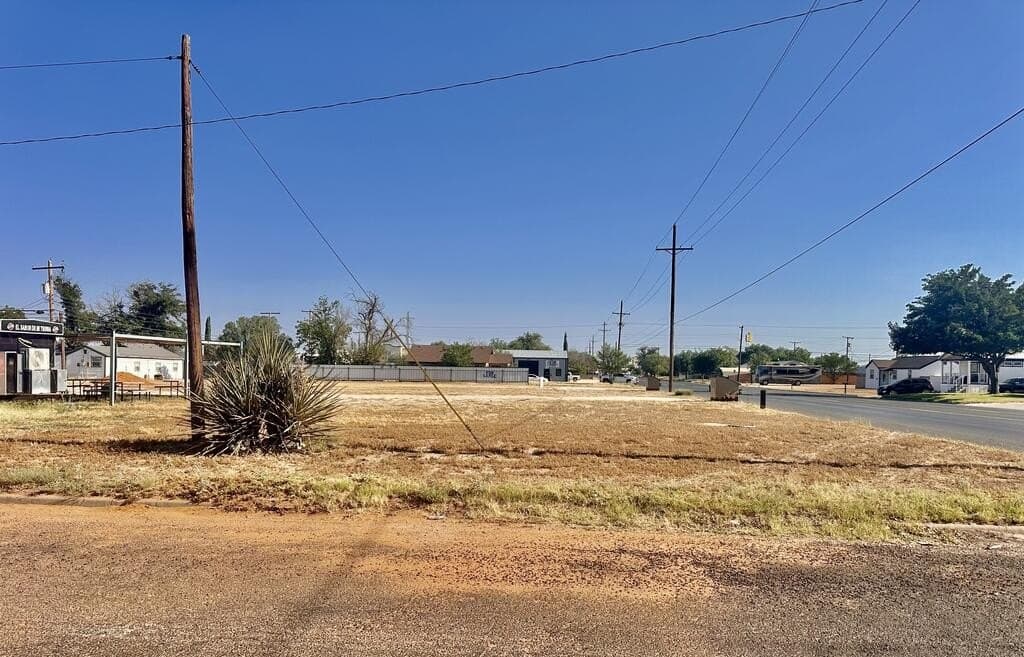 0.78 acres in Gaines County - photo 3
