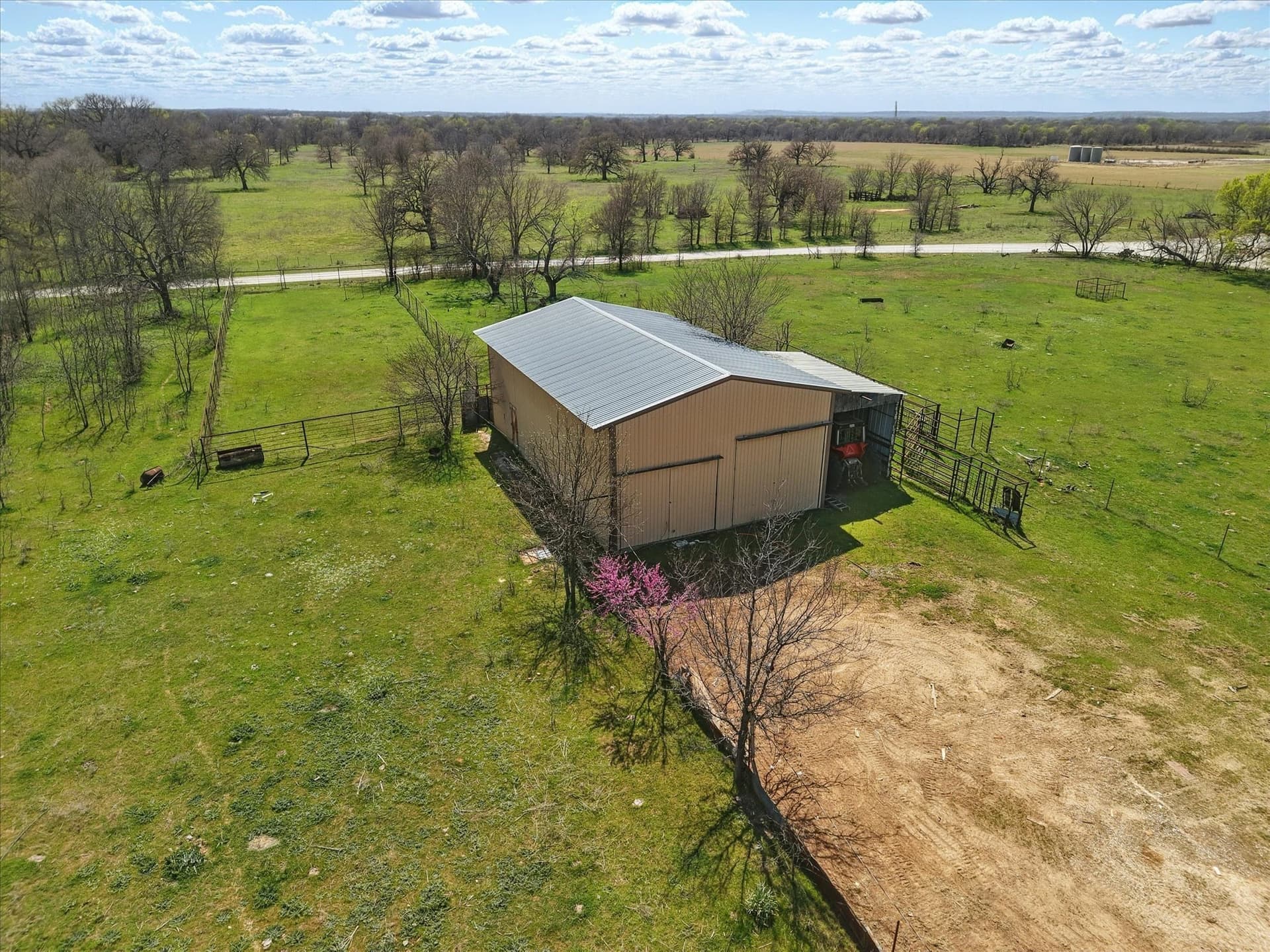 272.57 acres in Jack County - photo 2