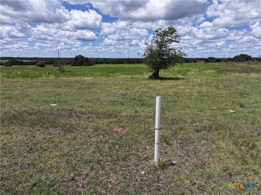 5 acres in Burnet County gallery image 4