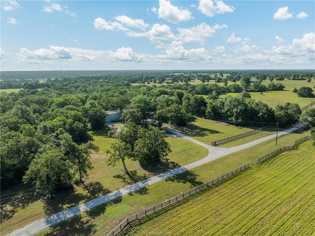 173 acres in Burleson County - photo 25