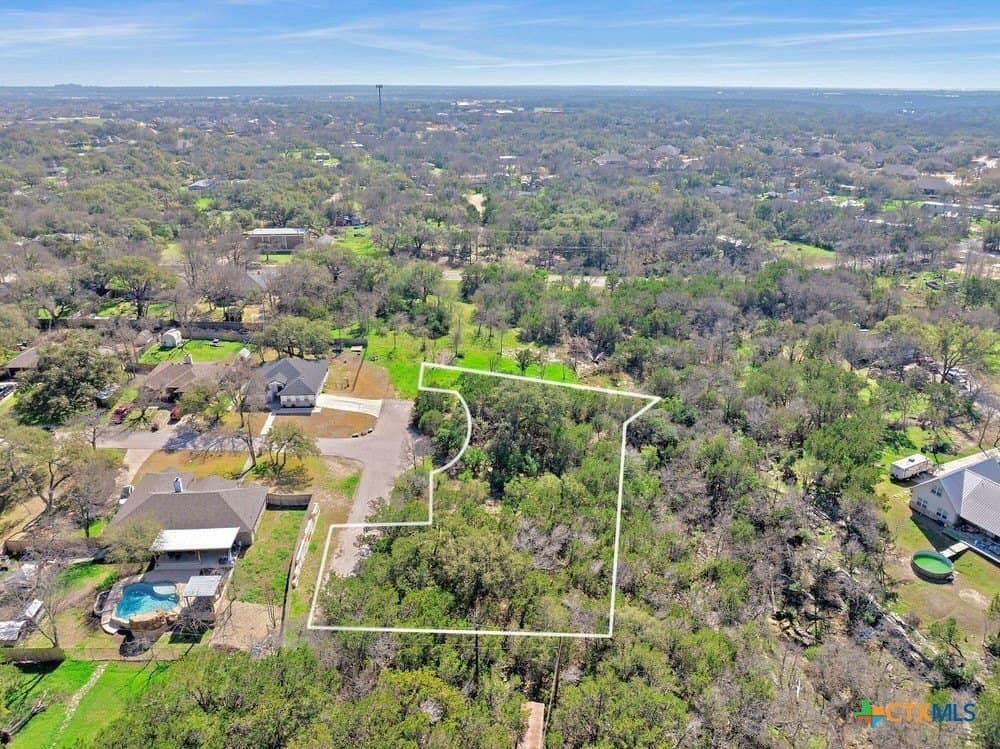 0.84 acres in Bell County - photo 8