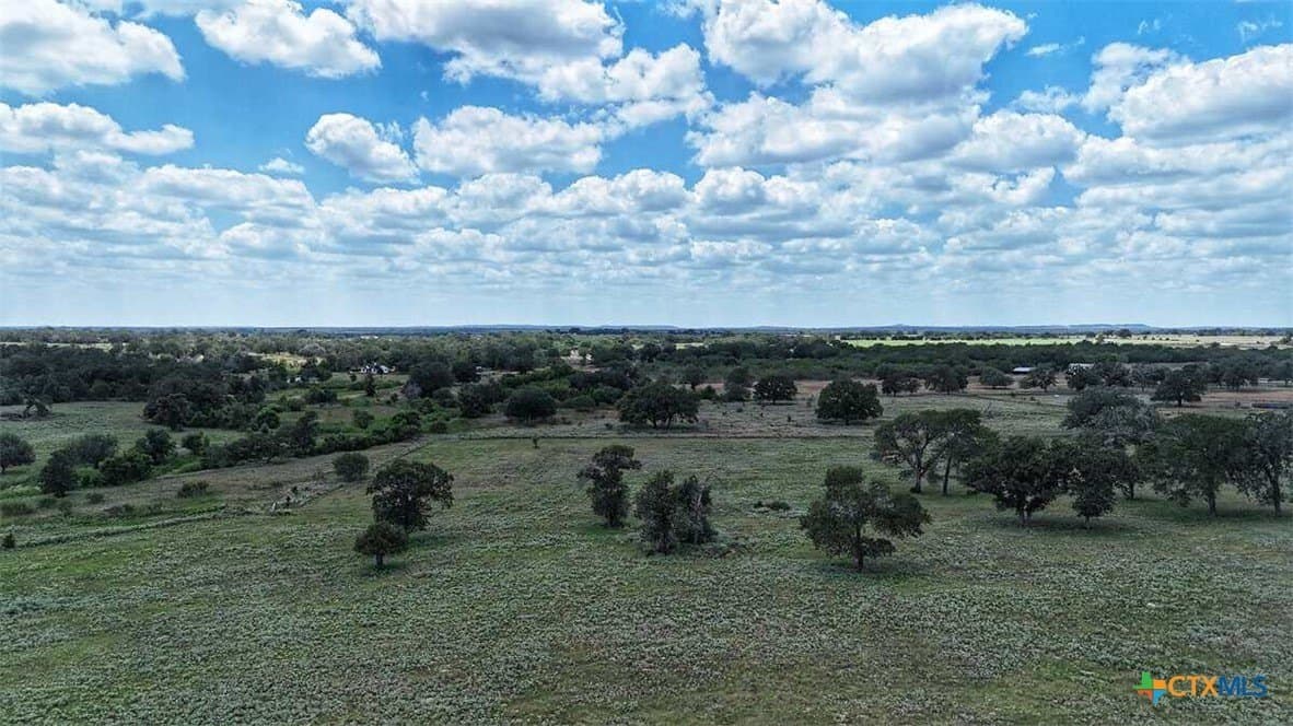 10.24 acres in Gonzales County - photo 7