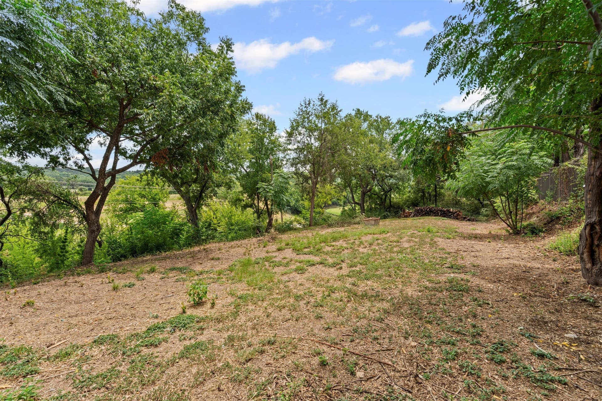 0.73 acres in Tarrant County - photo 5