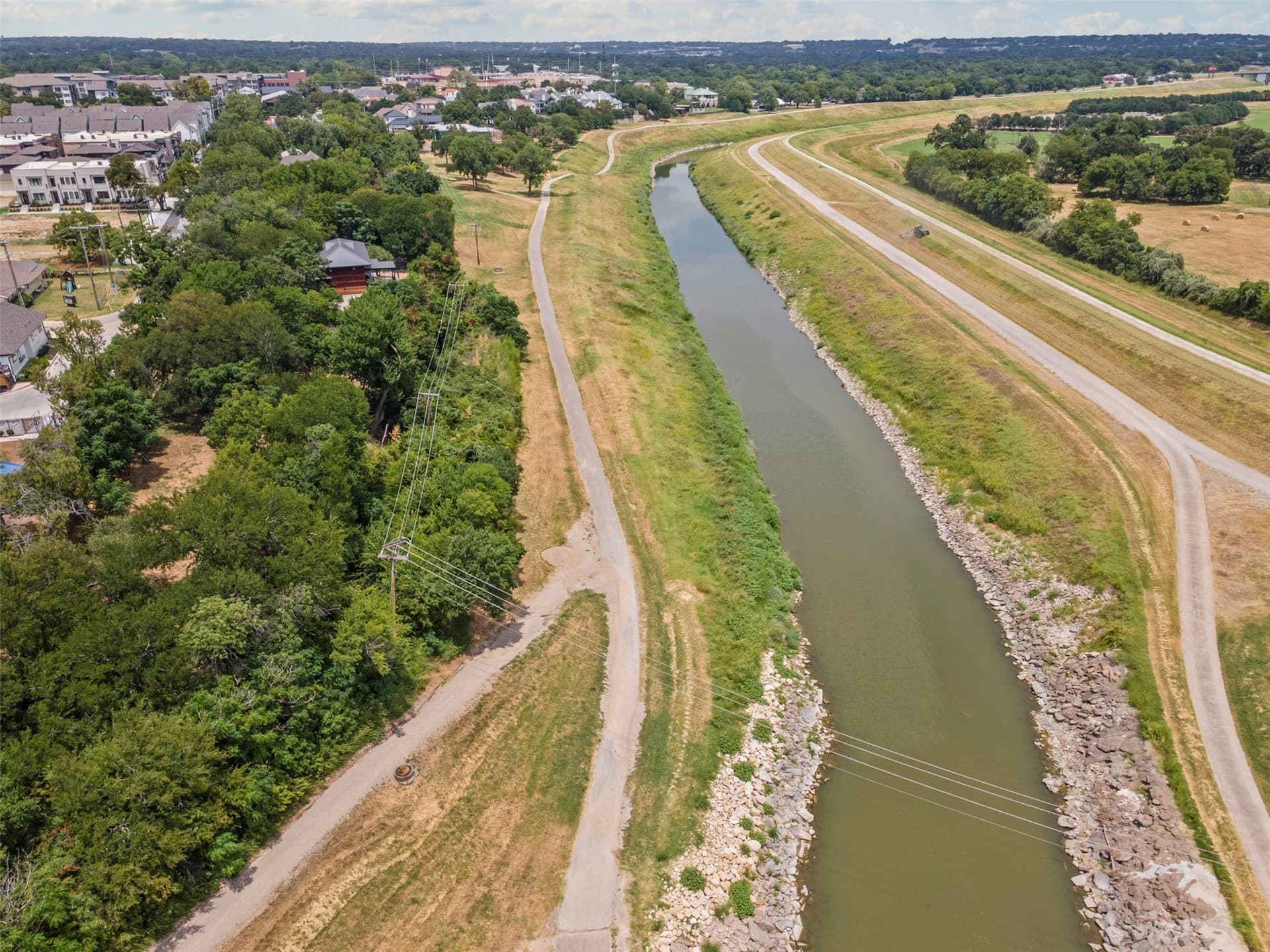 0.73 acres in Tarrant County - photo 10