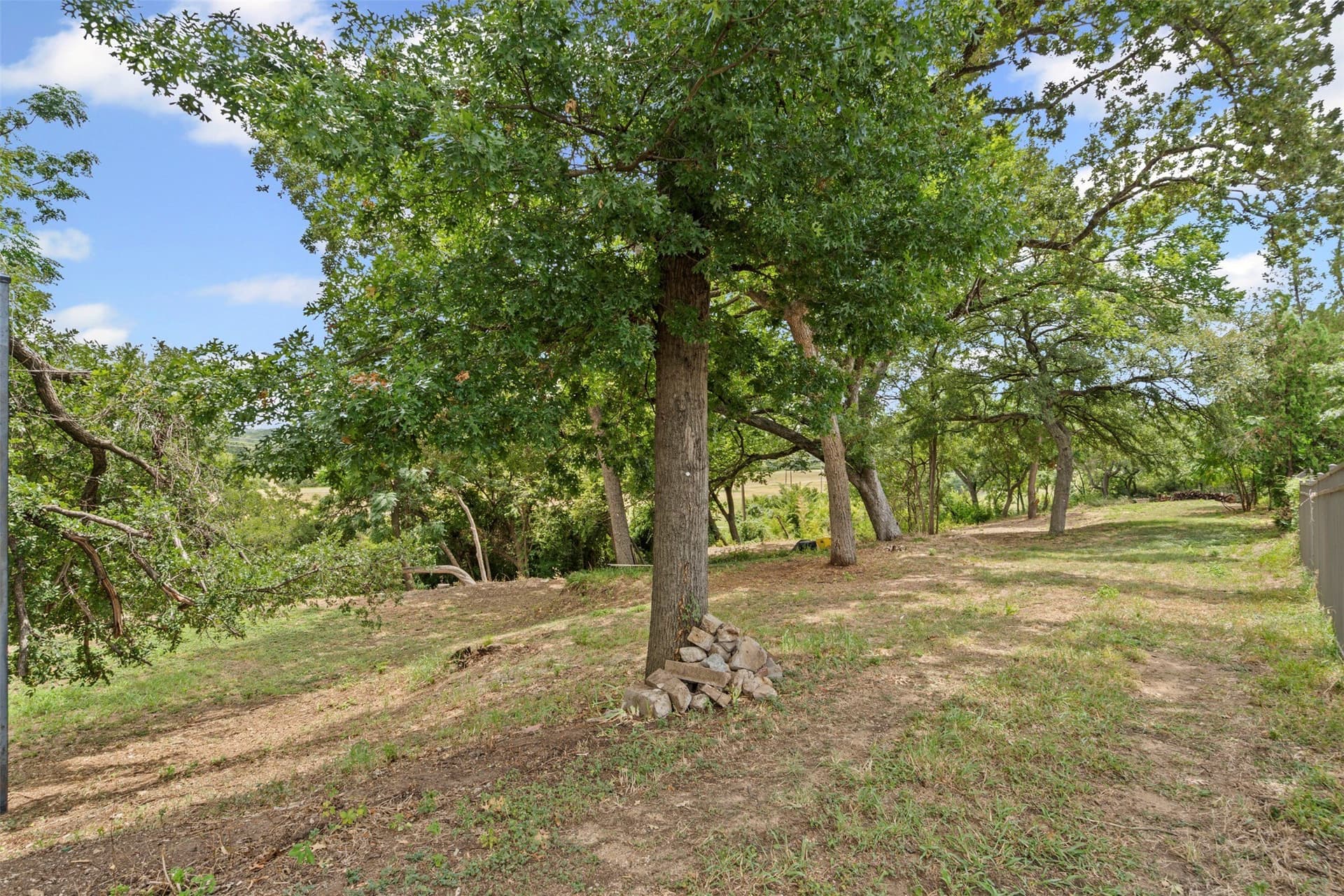0.73 acres in Tarrant County - photo 2