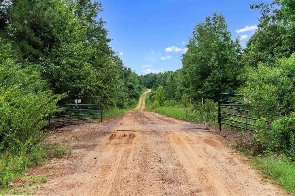 324 acres in Harrison County gallery image 2