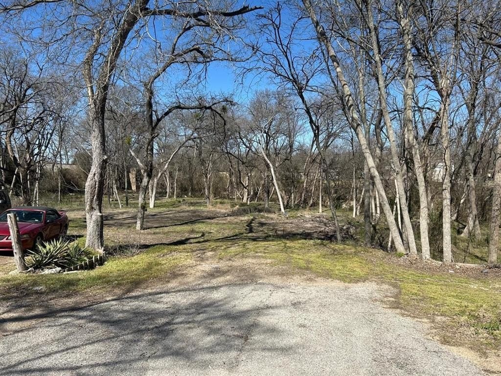 1.2 acres in Dallas County gallery image 2